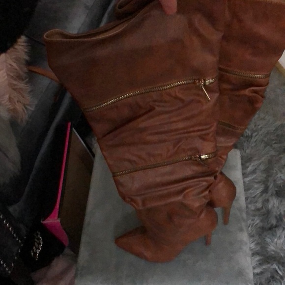 Shoes - Picture 3 of 3